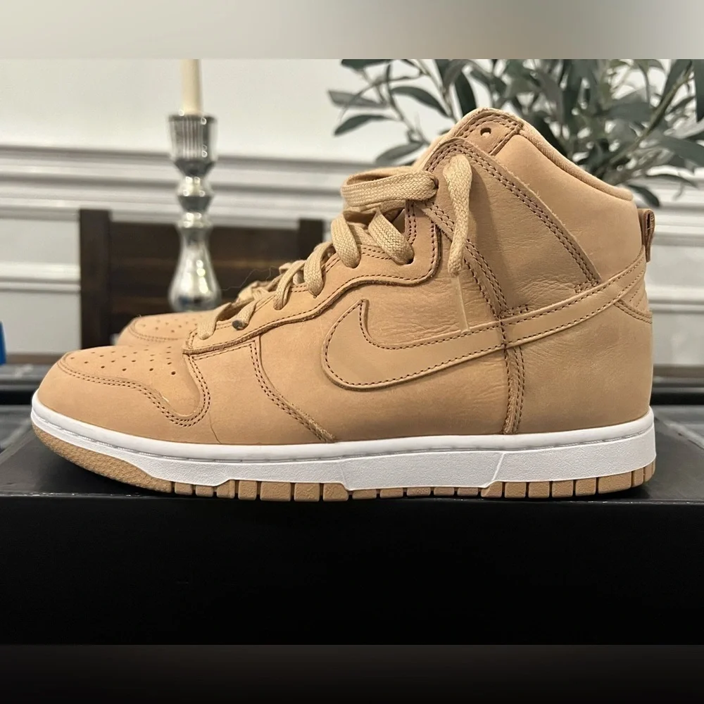 Nike Dunk High Vachetta Tan Size 8.5